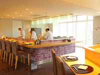 京会席「銀明翆」店内